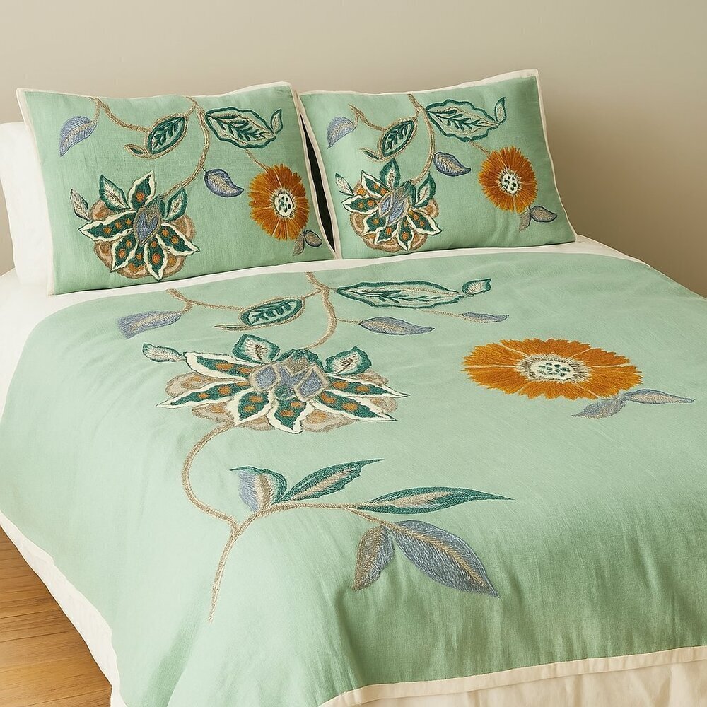 Pier 1 Green Floral Embroidered Fringe Ends Zip Back Pillow Case